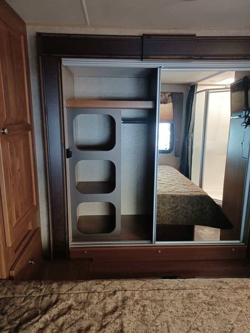 Family-Friendly Class C RV - Image 3