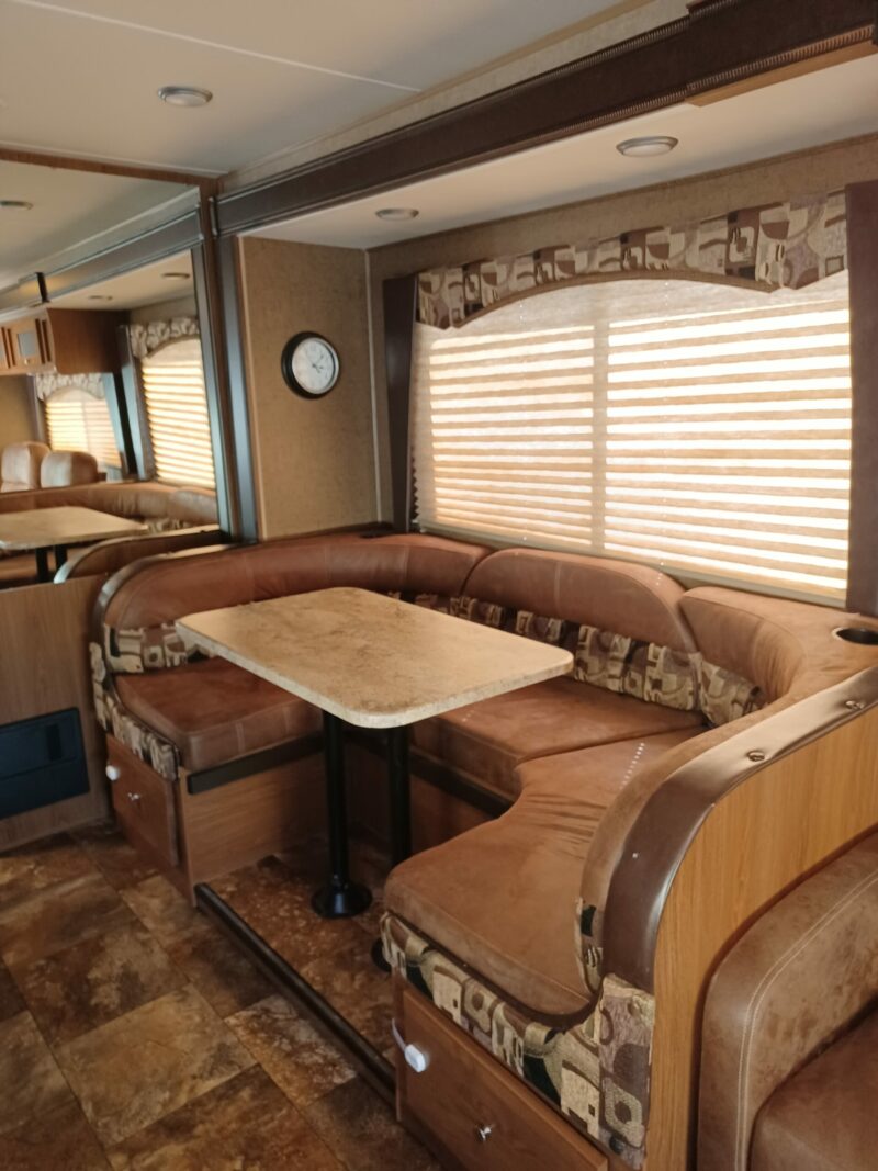 Family-Friendly Class C RV - Image 14