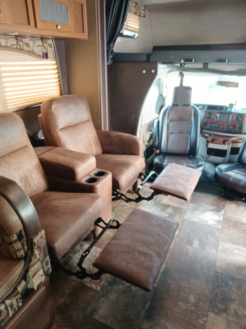 Family-Friendly Class C RV - Image 16